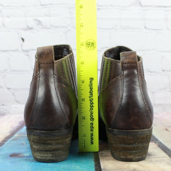 BORN Beebe Pointed Toe Ankle Fashion Boots Sz 7.5 - Picture 6 of 9